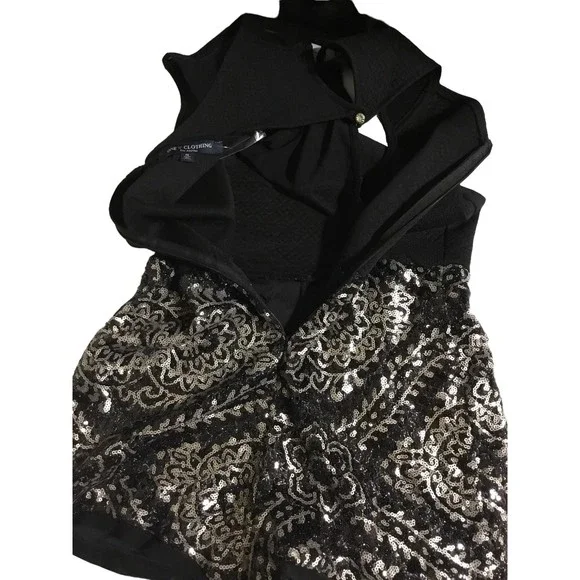 One Clothing Brand Romper Small sequins sleeveless NWT - Picture 5 of 9